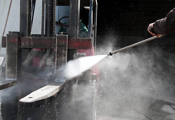 Best Garage Pressure Washing  in South Sarasota, FL